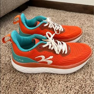 Gdefy shoes helps with foot problems                   Size 8